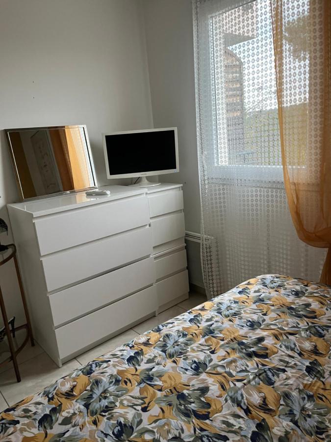Charme Et Calme Apartment Marseille Bagian luar foto